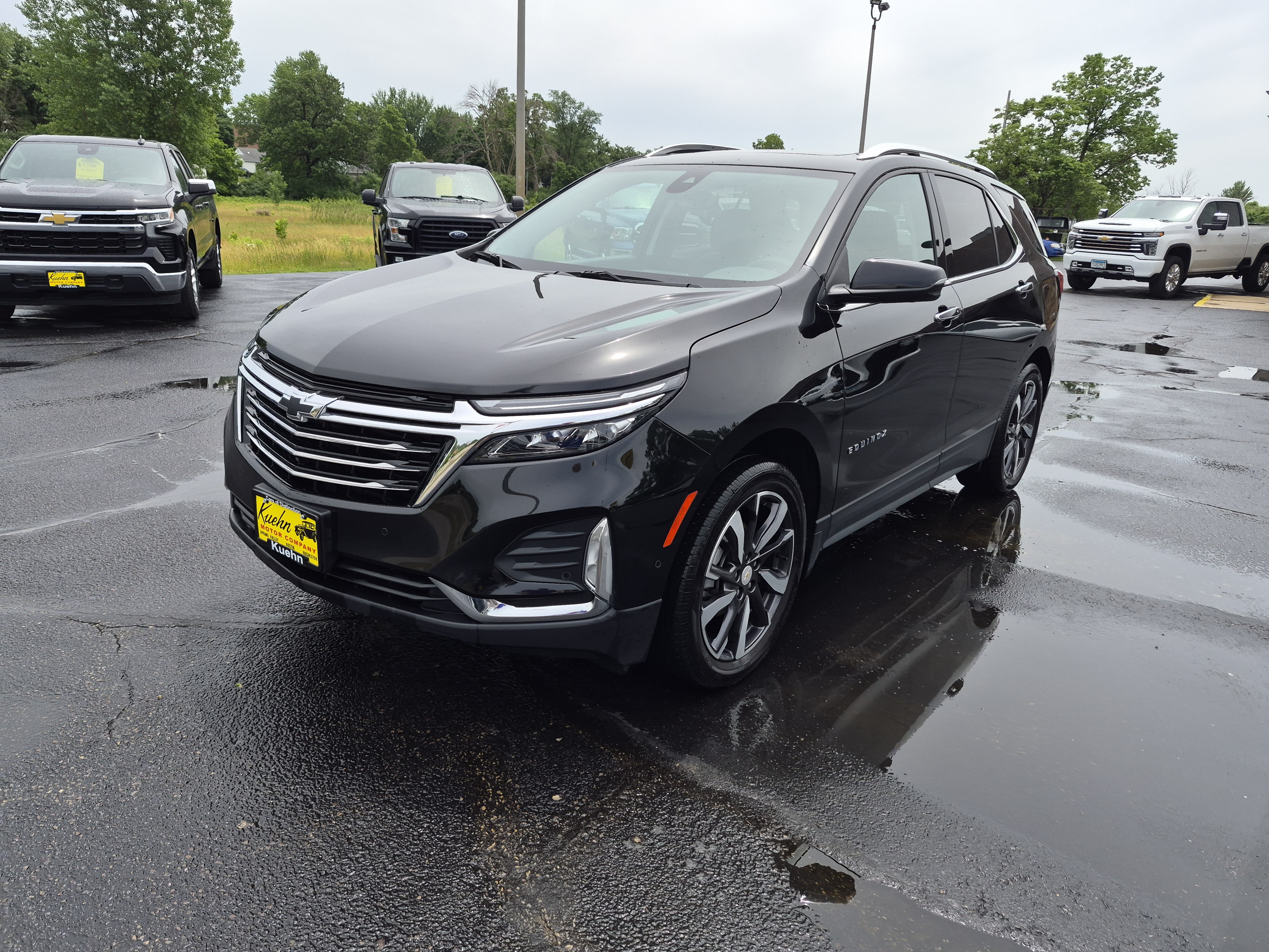 Used 2023 Chevrolet Equinox Premier AWD/4WD image 4