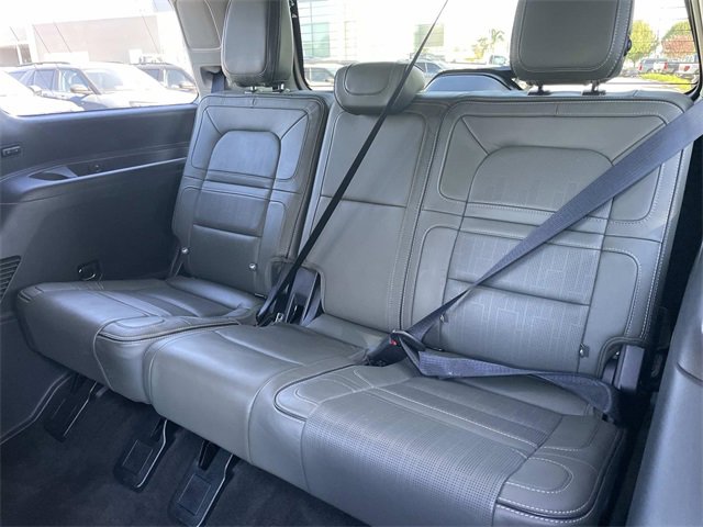 Used 2022 Lincoln Navigator Black Label image 34