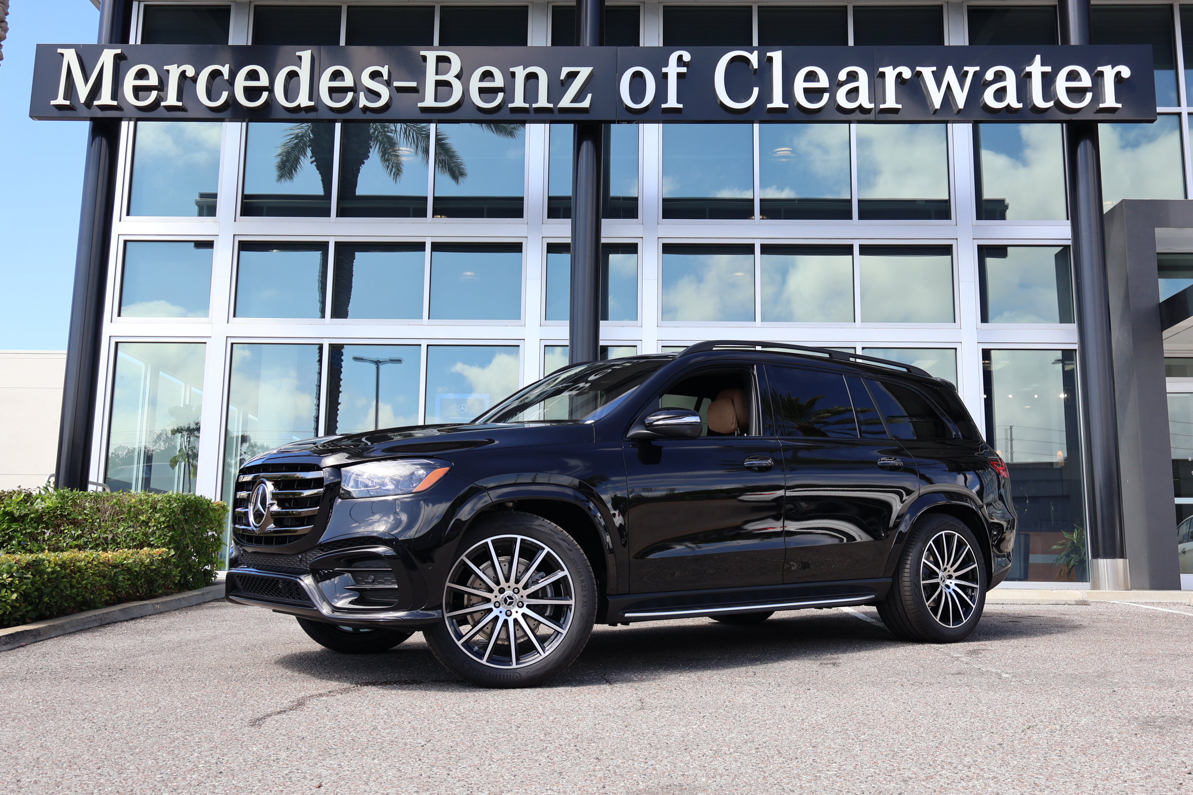 New 2026 Mercedes-Benz GLS 580 4MATIC image 1