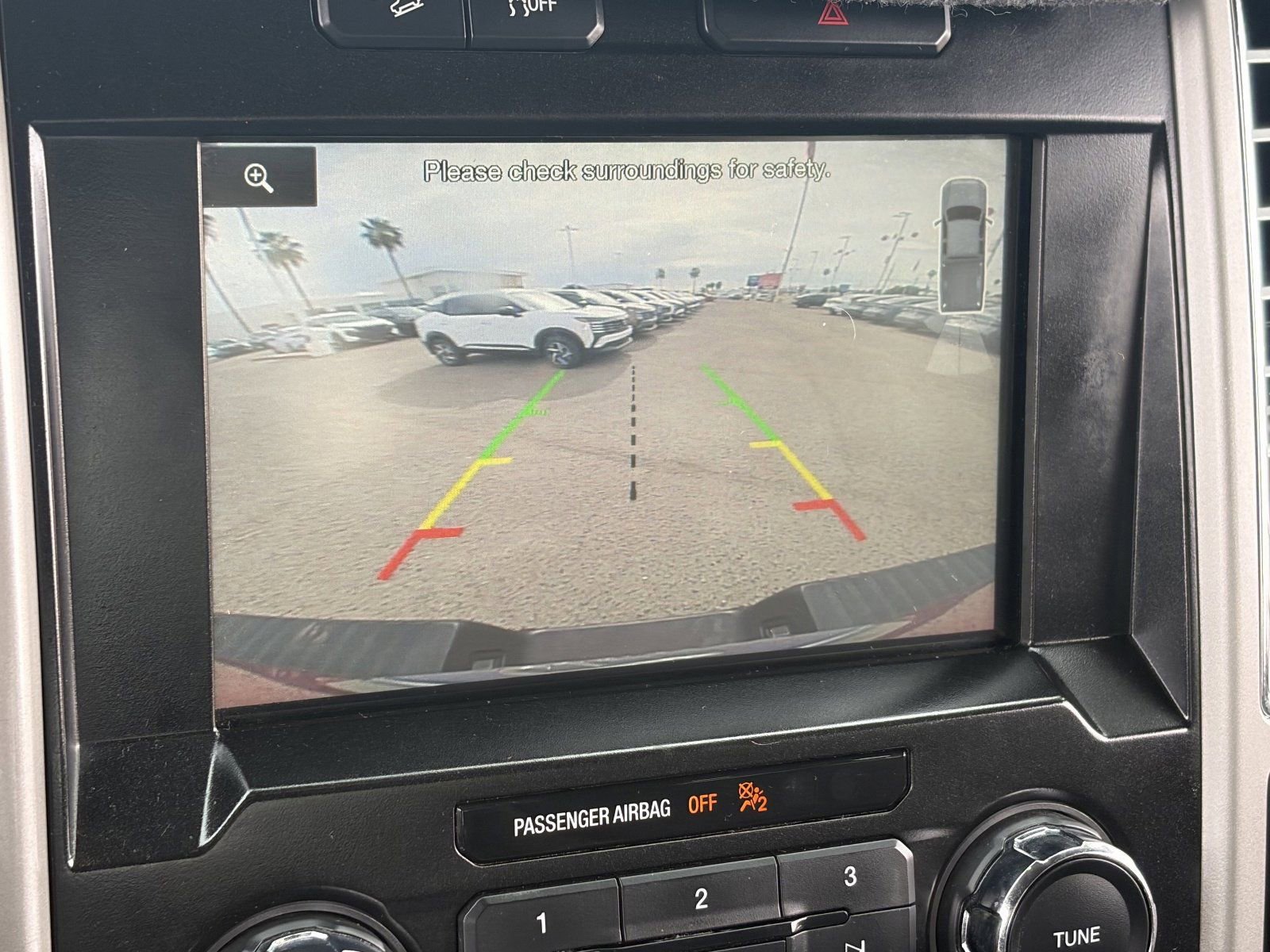 Used 2015 Ford F150 Lariat w/ Equipment Group 501A Mid AWD/4WD image 28