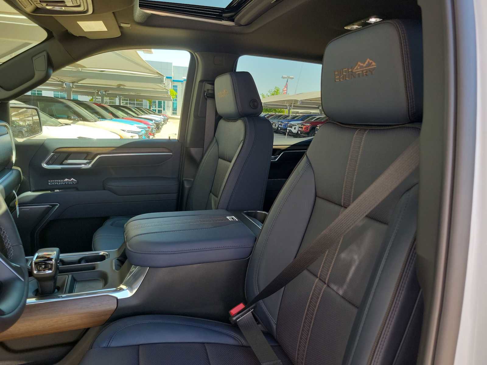 New 2026 Chevrolet Silverado 1500 High Country w/ Technology Package AWD/4WD image 15