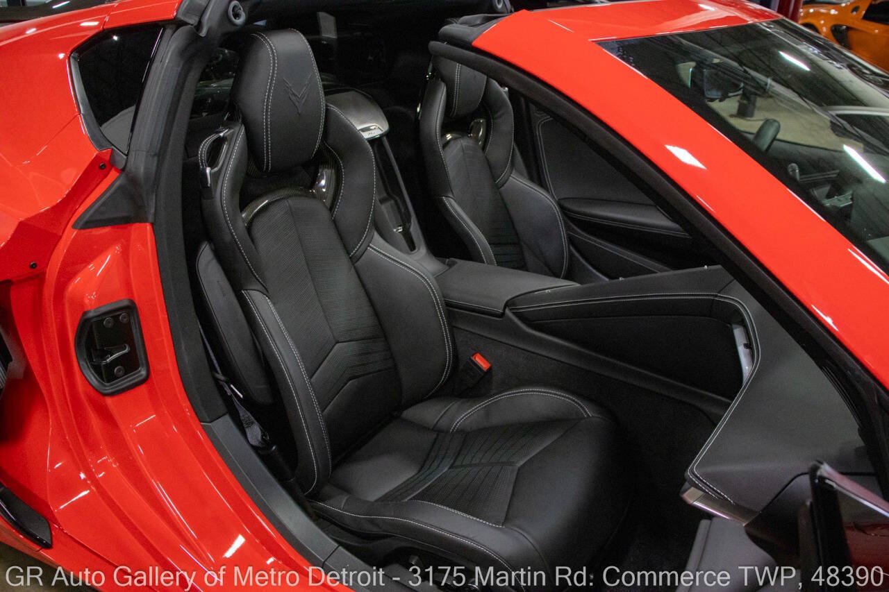Used 2023 Chevrolet Corvette Z06 w/ Z07 Performance Package RWD image 39