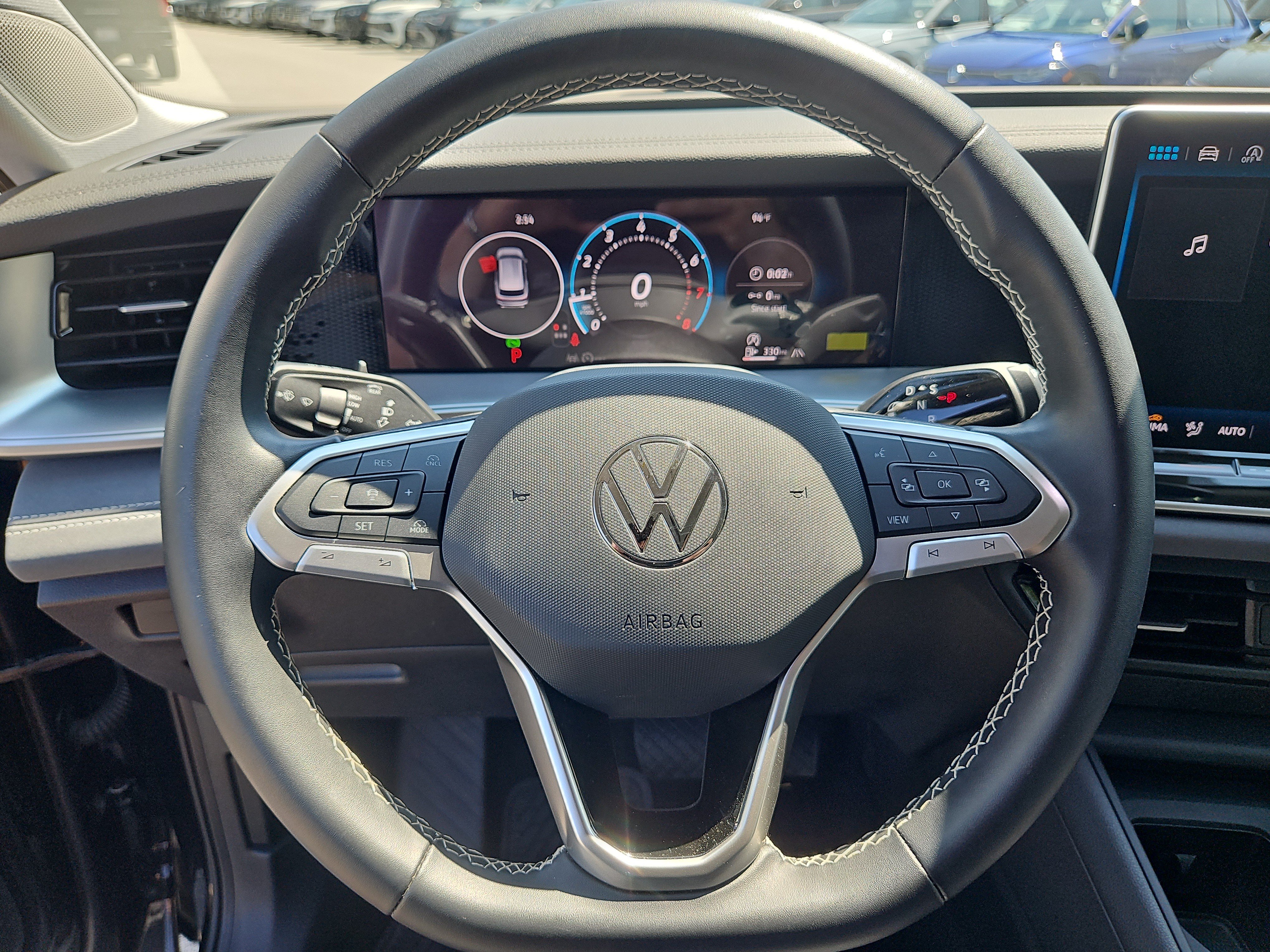 Used 2026 Volkswagen Tiguan SE AWD/4WD image 16