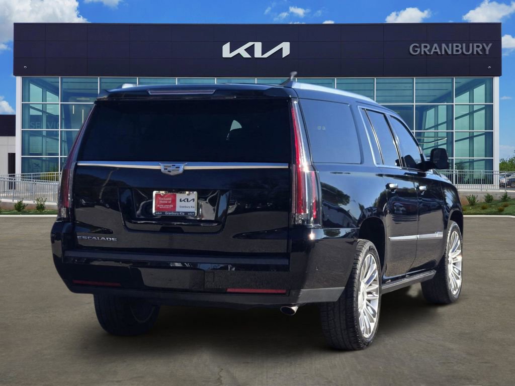 Used 2018 Cadillac Escalade ESV Platinum image 4