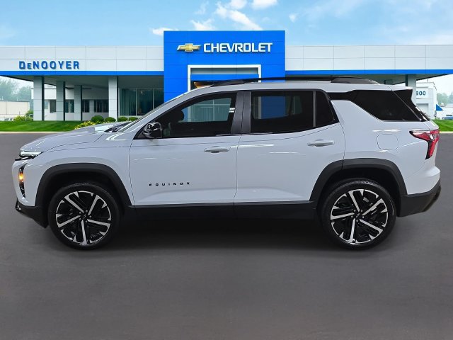 New 2026 Chevrolet Equinox RS w/ Convenience Package III FWD image 11