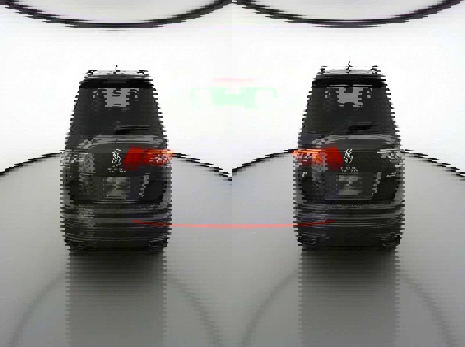 Used 2022 Volkswagen Tiguan SE R-Line image 7