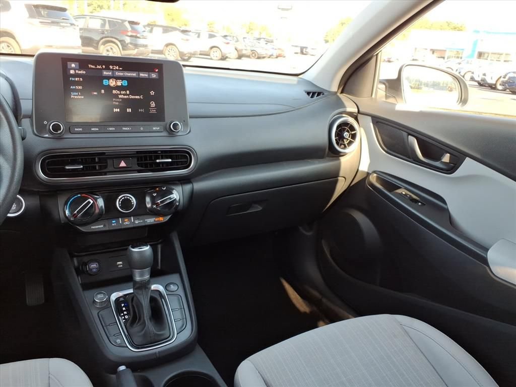 Used 2023 Hyundai Kona SEL AWD/4WD image 25