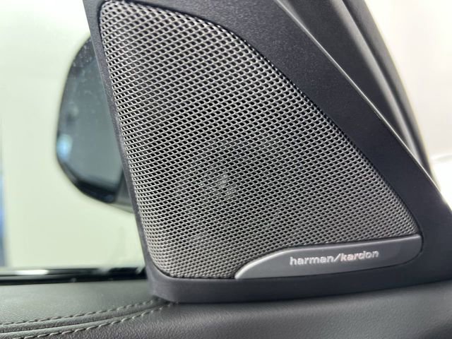 Used 2025 BMW X6 M60i w/ Parking Assistance Package image 25