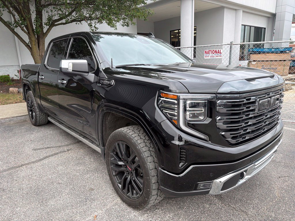 Used 2023 GMC Sierra 1500 Denali Ultimate AWD/4WD image 8