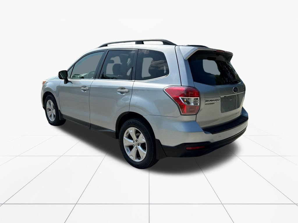 Used 2015 Subaru Forester 2.5i Limited AWD/4WD image 6