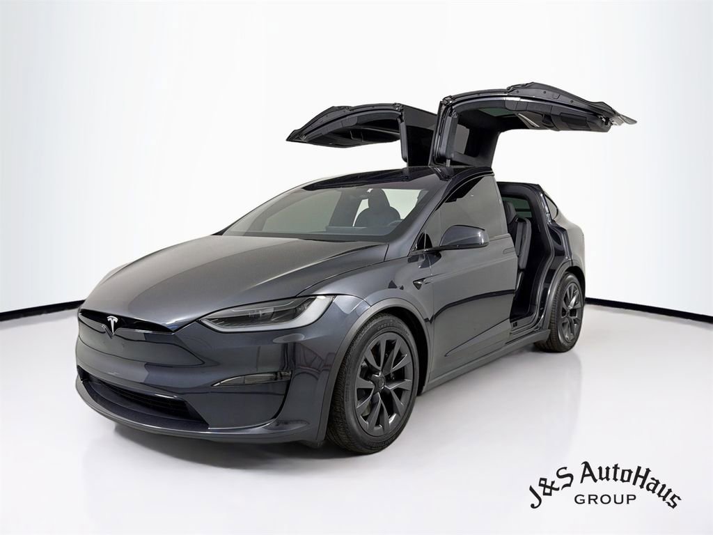 Used 2024 Tesla Model X AWD/4WD image 3