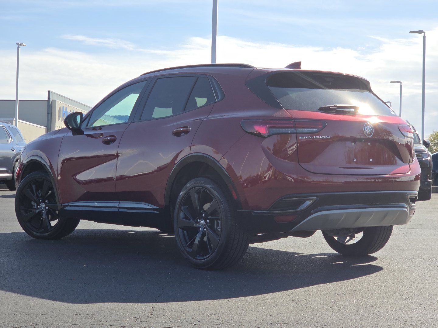 Used 2022 Buick Envision Essence w/ Technology Package II FWD image 16