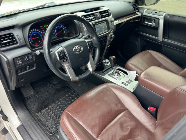 Used 2017 Toyota 4Runner SR5 Premium image 14