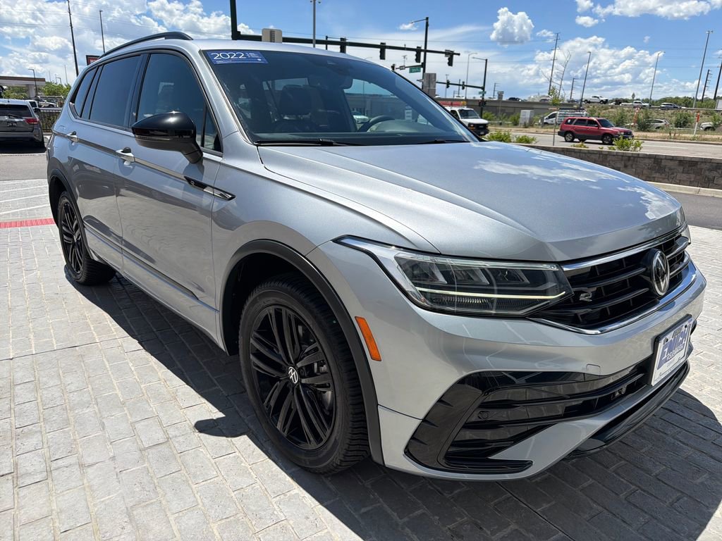 Certified 2022 Volkswagen Tiguan SE R-Line AWD/4WD image 9