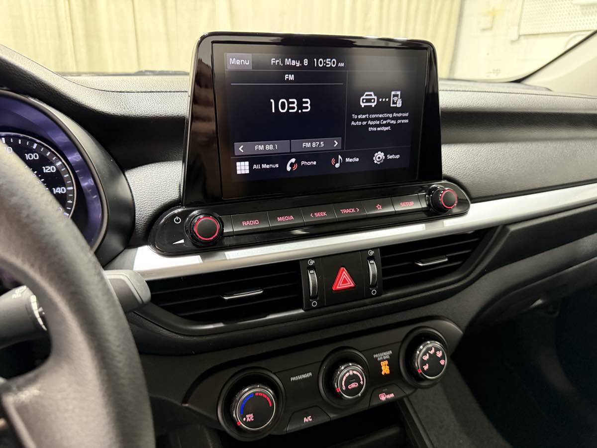Used 2024 Kia Forte LXS FWD image 11