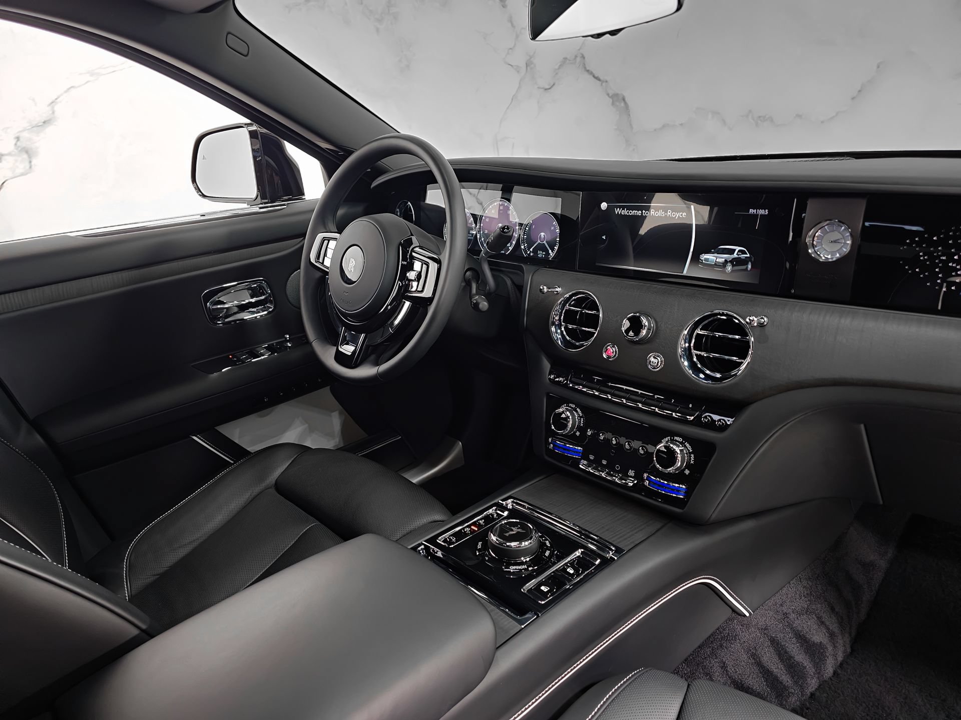 Used 2023 Rolls-Royce Ghost w/ Ghost Package AWD/4WD image 19