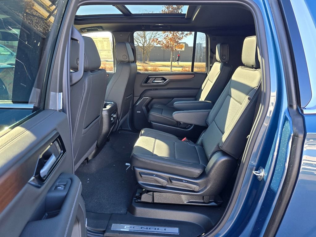 New 2026 GMC Yukon XL Denali w/ Sun & Power Step Package AWD/4WD image 27