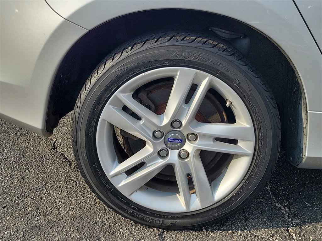 Used 2014 Volvo S60 T5 image 6