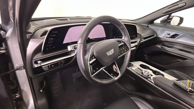Used 2024 Cadillac Lyriq Tech RWD image 14
