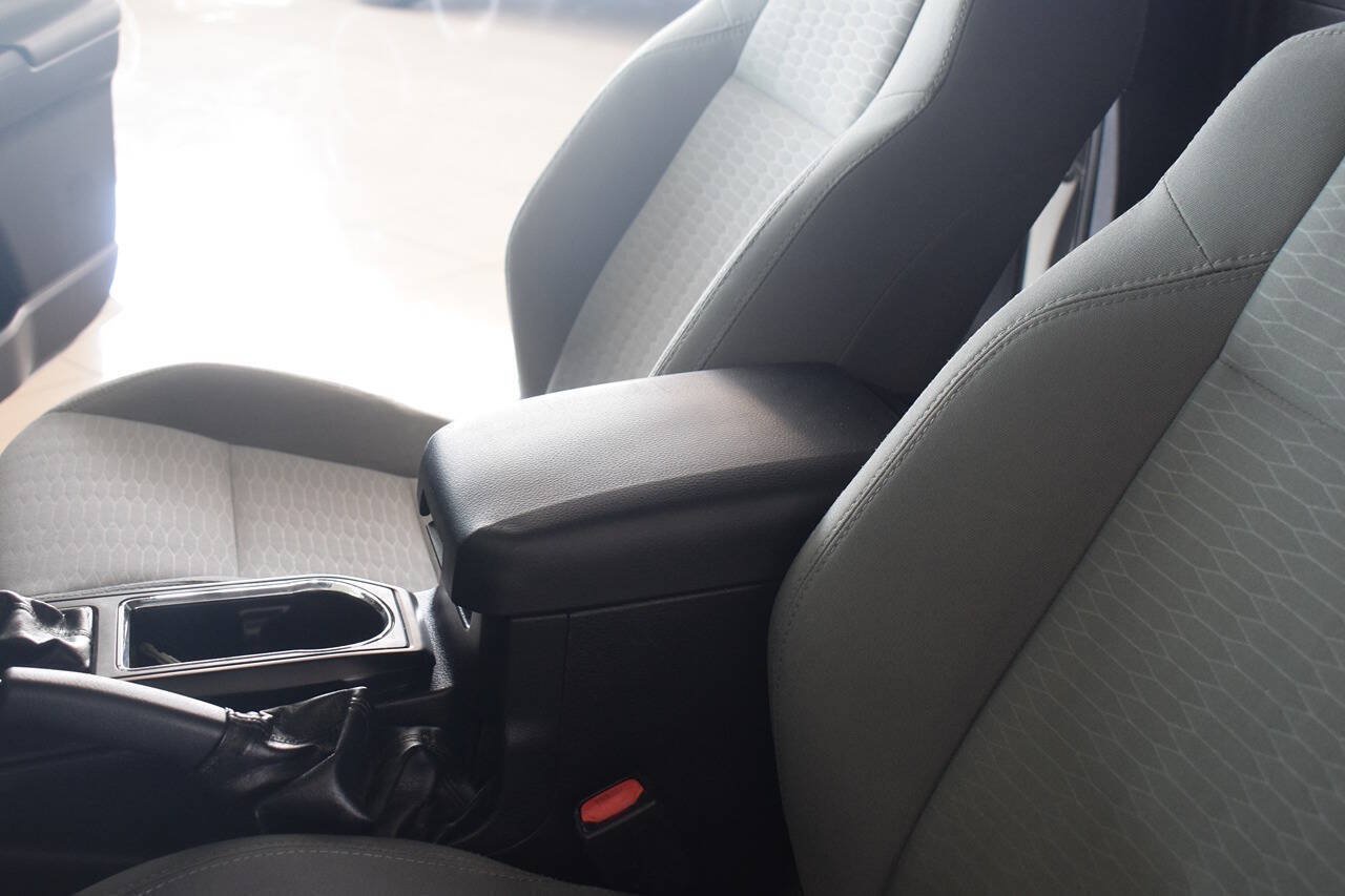Used 2018 Toyota Tacoma SR RWD image 36