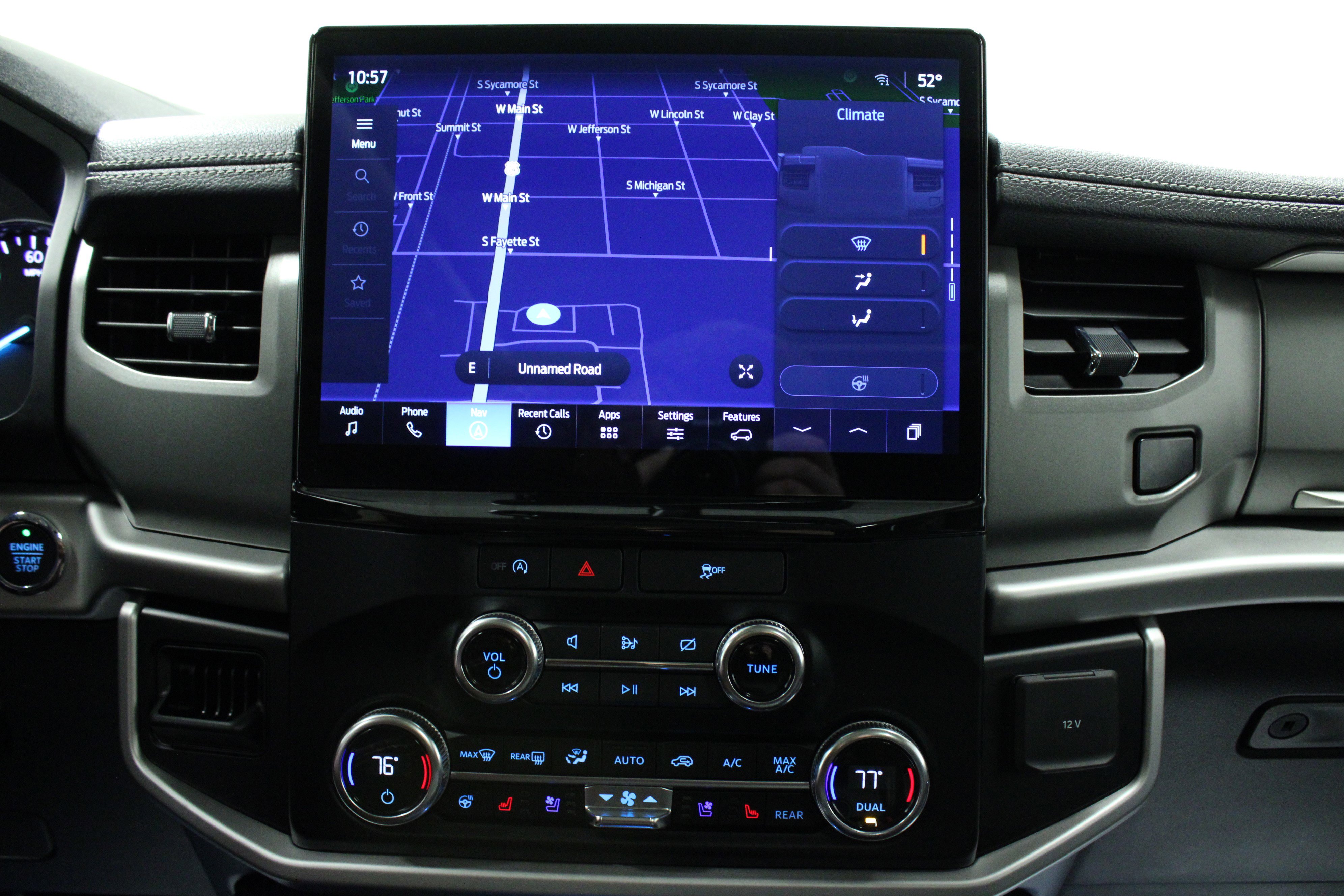 Used 2024 Ford Expedition XLT image 23