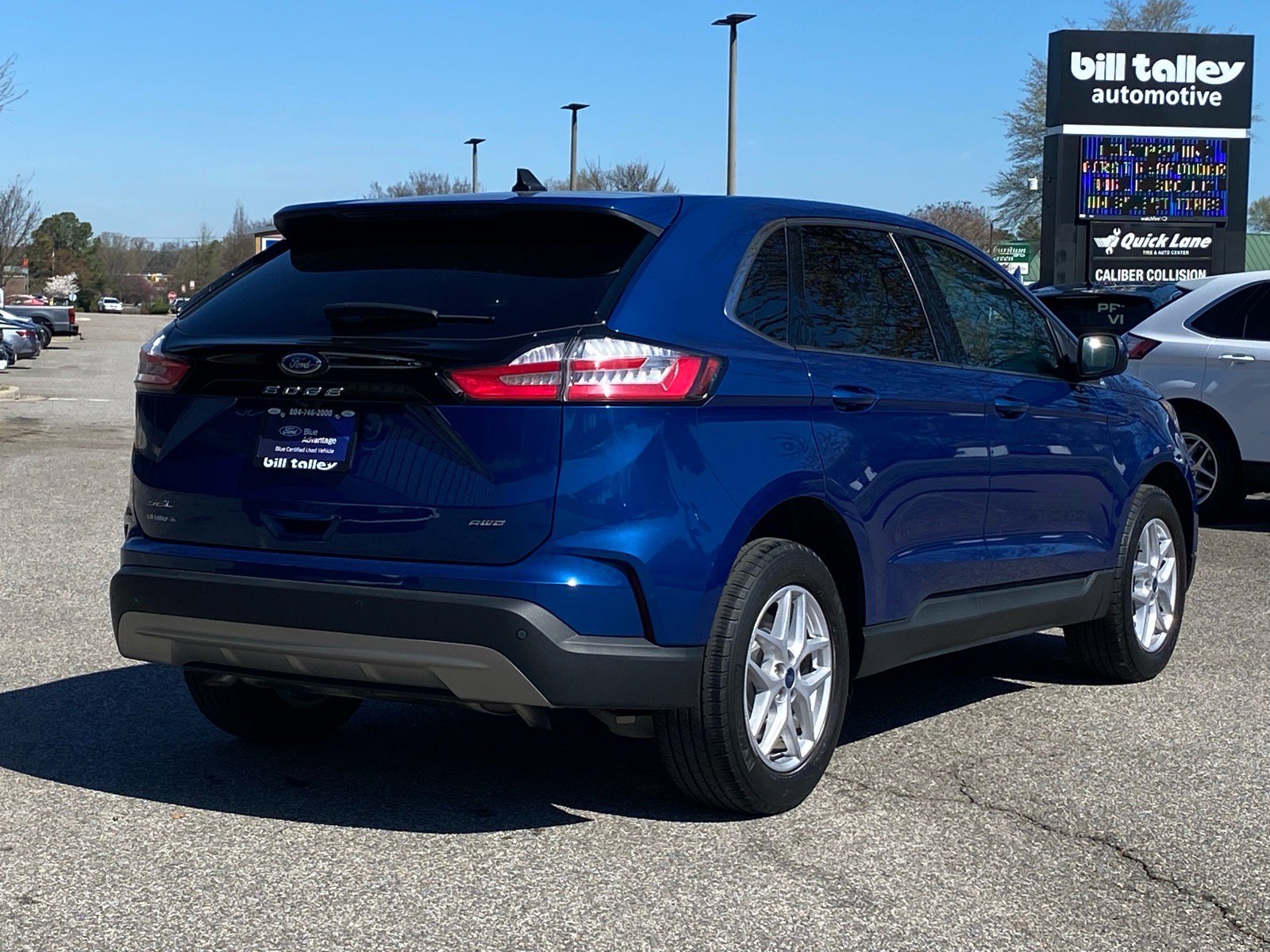Certified 2022 Ford Edge SEL w/ Convenience Package image 4