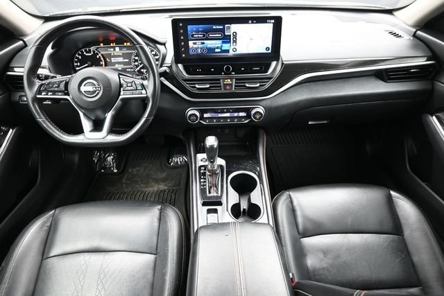 Used 2023 Nissan Altima 2.0 SR FWD image 18