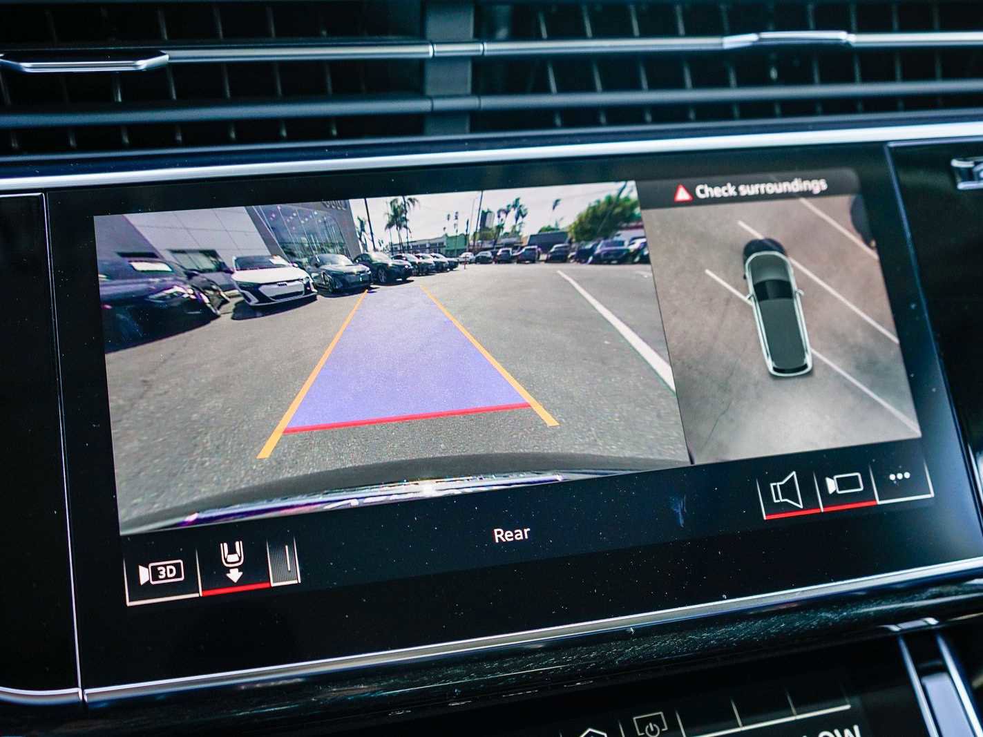 Used 2024 Audi Q7 2.0T Premium image 24