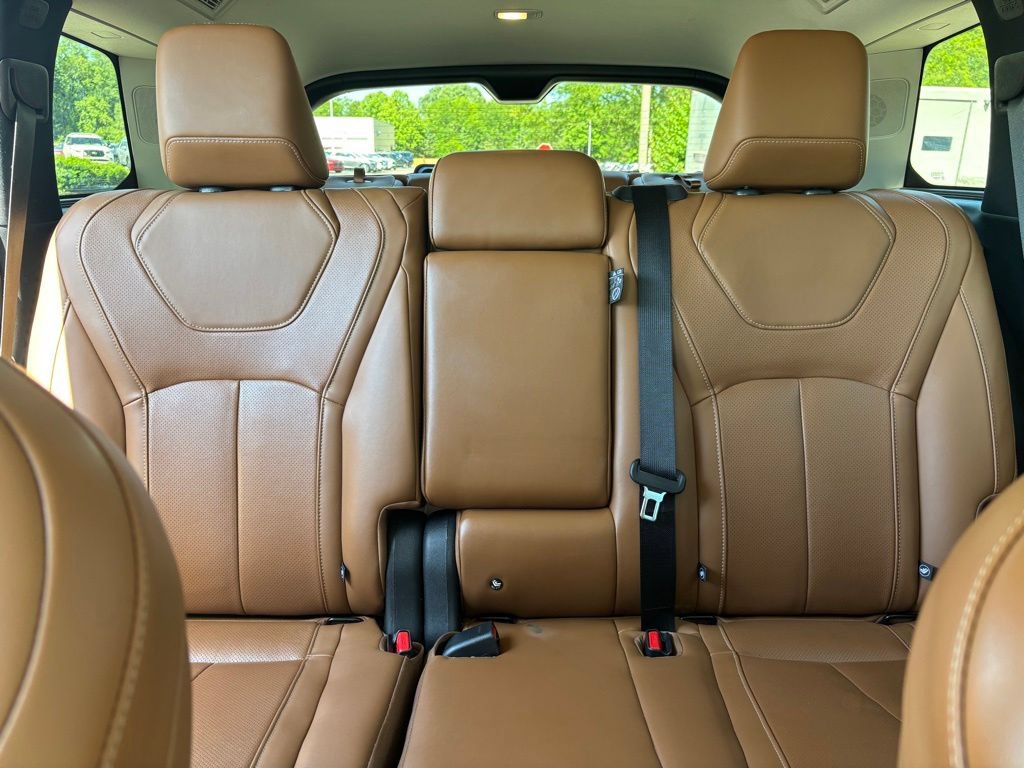Used 2023 INFINITI QX60 Sensory w/ Vision Package AWD/4WD image 28