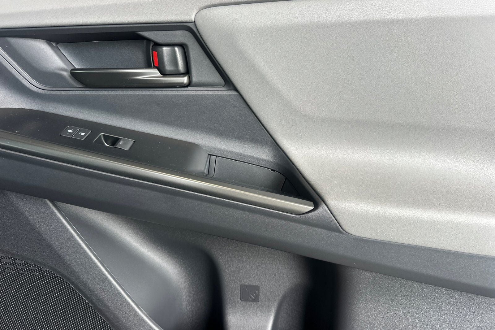 New 2026 Toyota C-HR AWD/4WD image 21