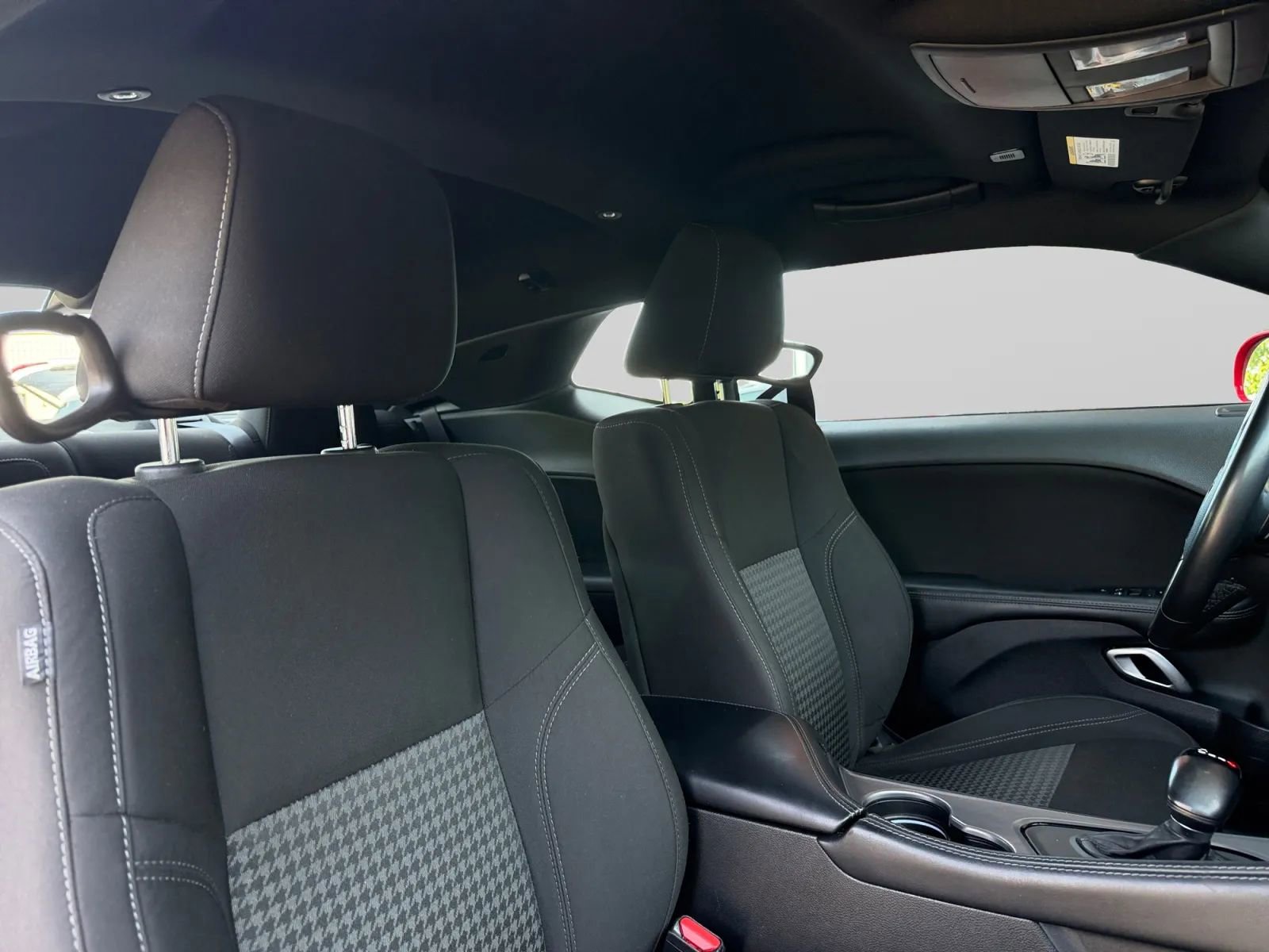 Used 2023 Dodge Challenger SXT RWD image 33