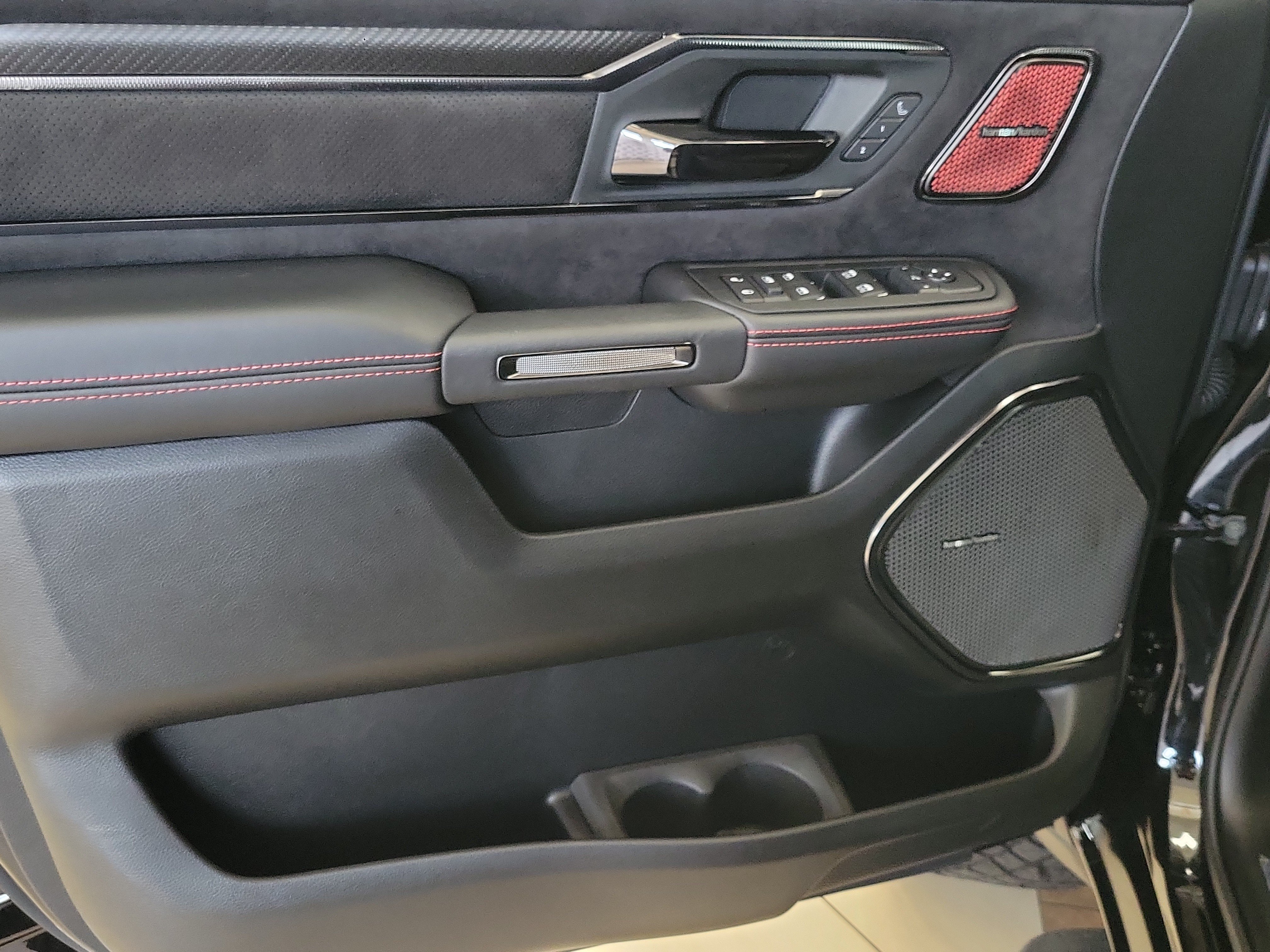 New 2027 RAM 1500 4x4 Crew Cab image 15