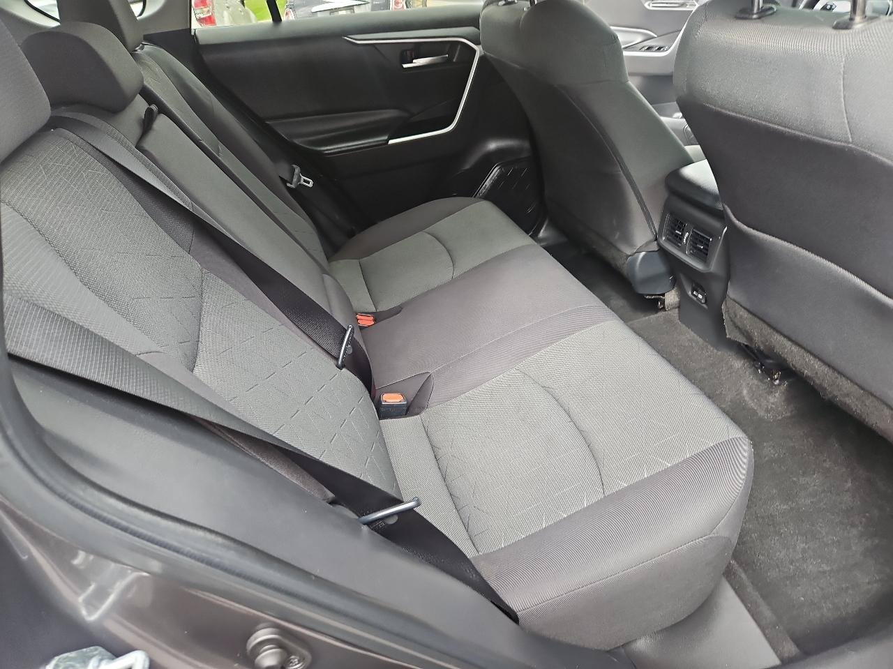 Used 2022 Toyota RAV4 XLE w/ Convenience Package AWD/4WD image 21