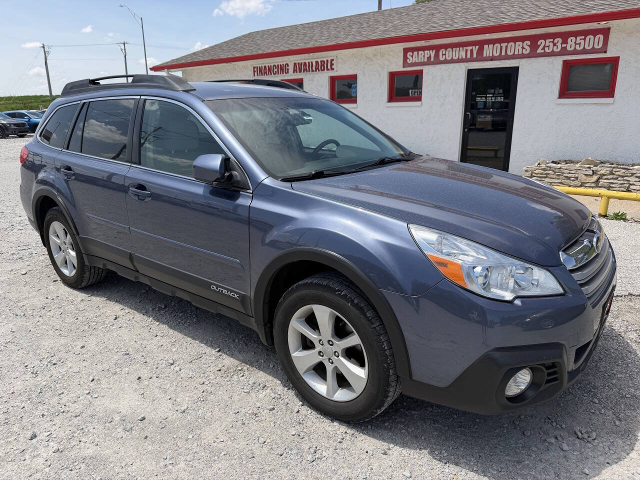 Used 2014 Subaru Outback 2.5i Premium AWD/4WD image 1