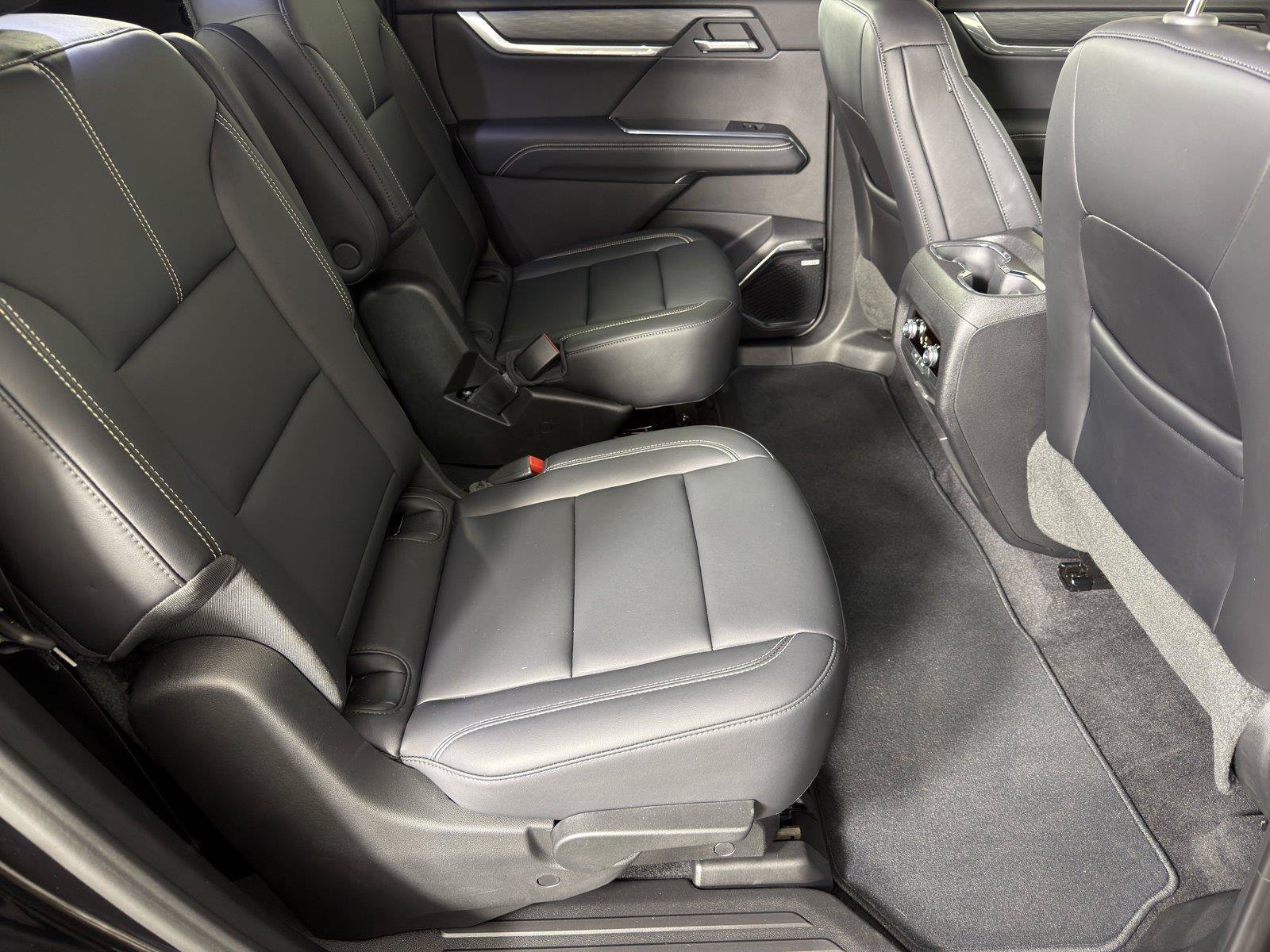 New 2026 GMC Acadia Elevation w/ Elevation Premium Package FWD image 14