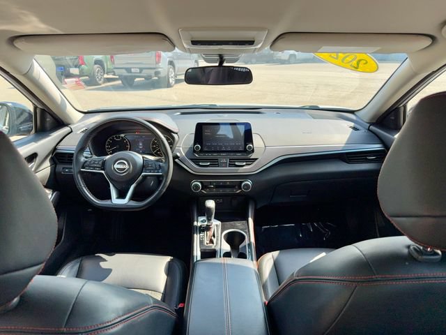 Used 2024 Nissan Altima 2.5 SR FWD image 14