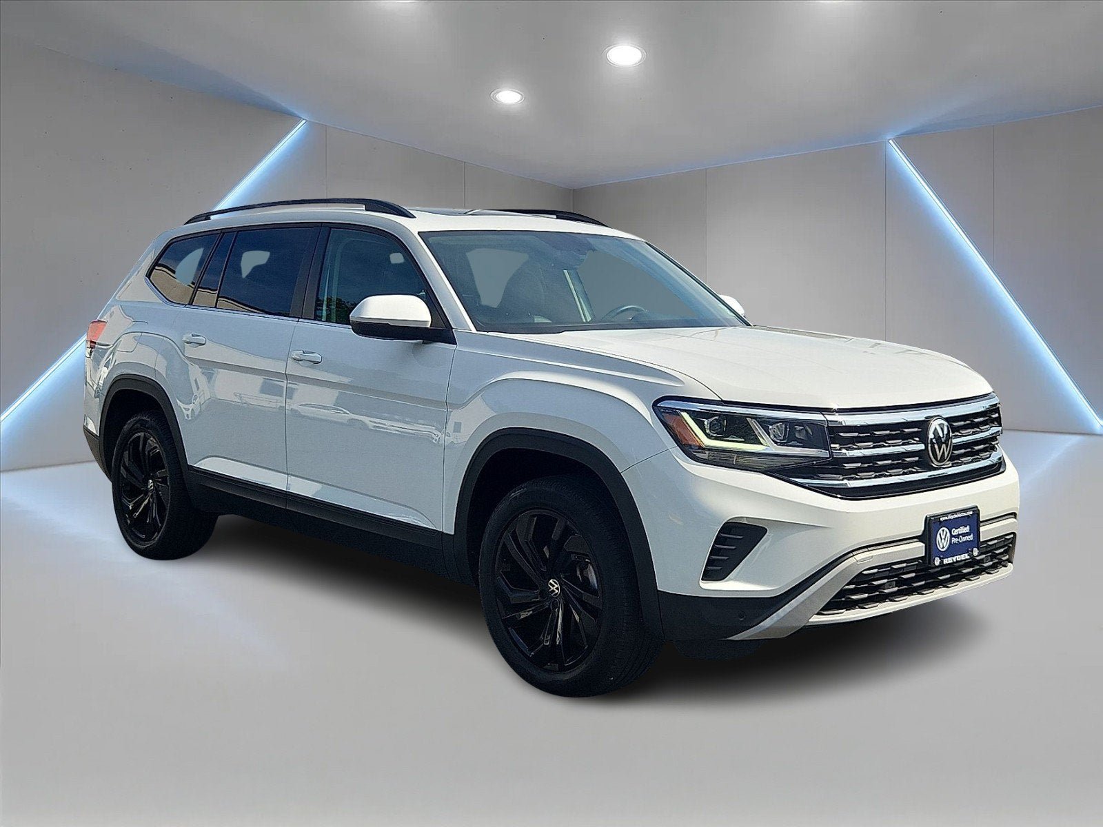 Certified 2023 Volkswagen Atlas SE w/ Panoramic Sunroof Package AWD/4WD image 3