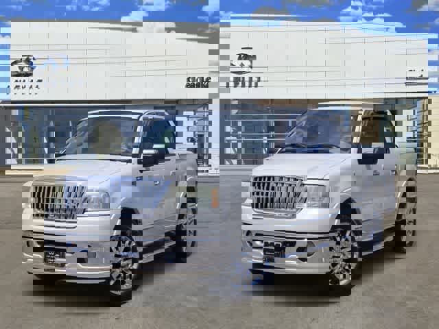 Used 2008 Lincoln Mark LT 2WD