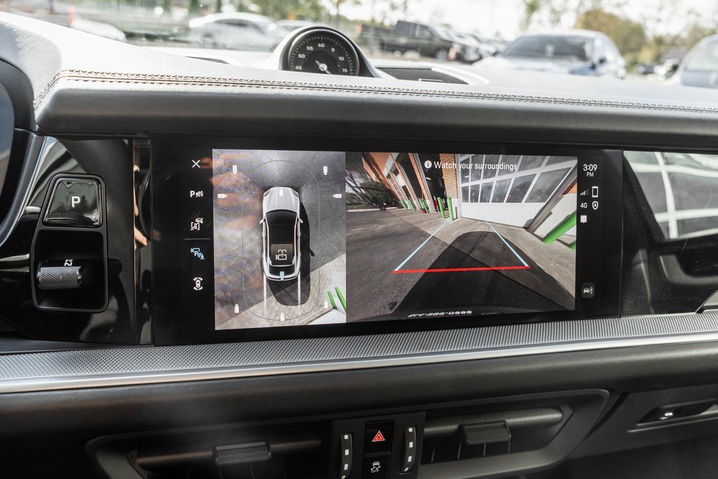 Used 2024 Porsche Cayenne Base image 10