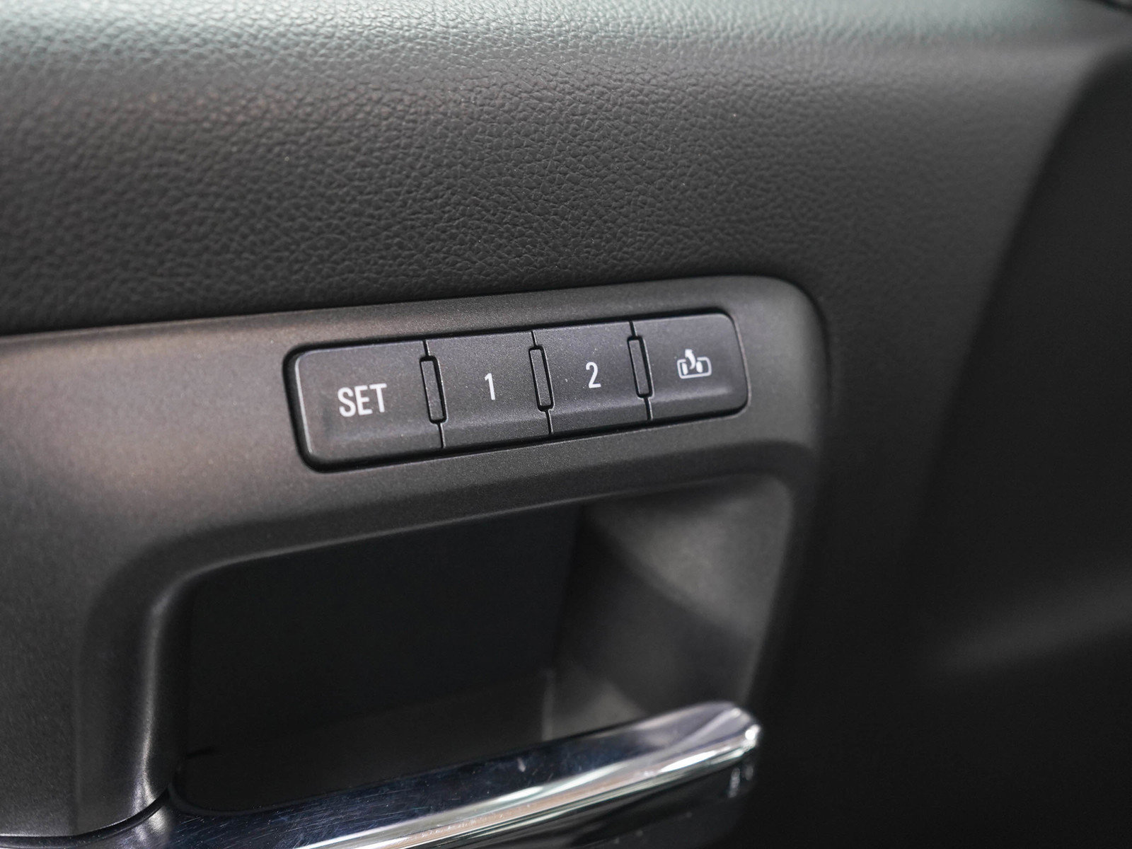 Used 2018 GMC Sierra 1500 Denali w/ Denali Ultimate Package AWD/4WD image 22