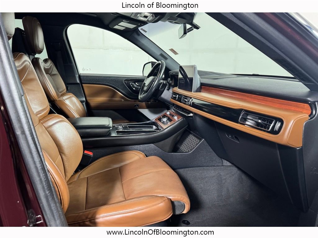 Certified 2023 Lincoln Aviator Grand Touring w/ Equipment Group 301A AWD/4WD image 18