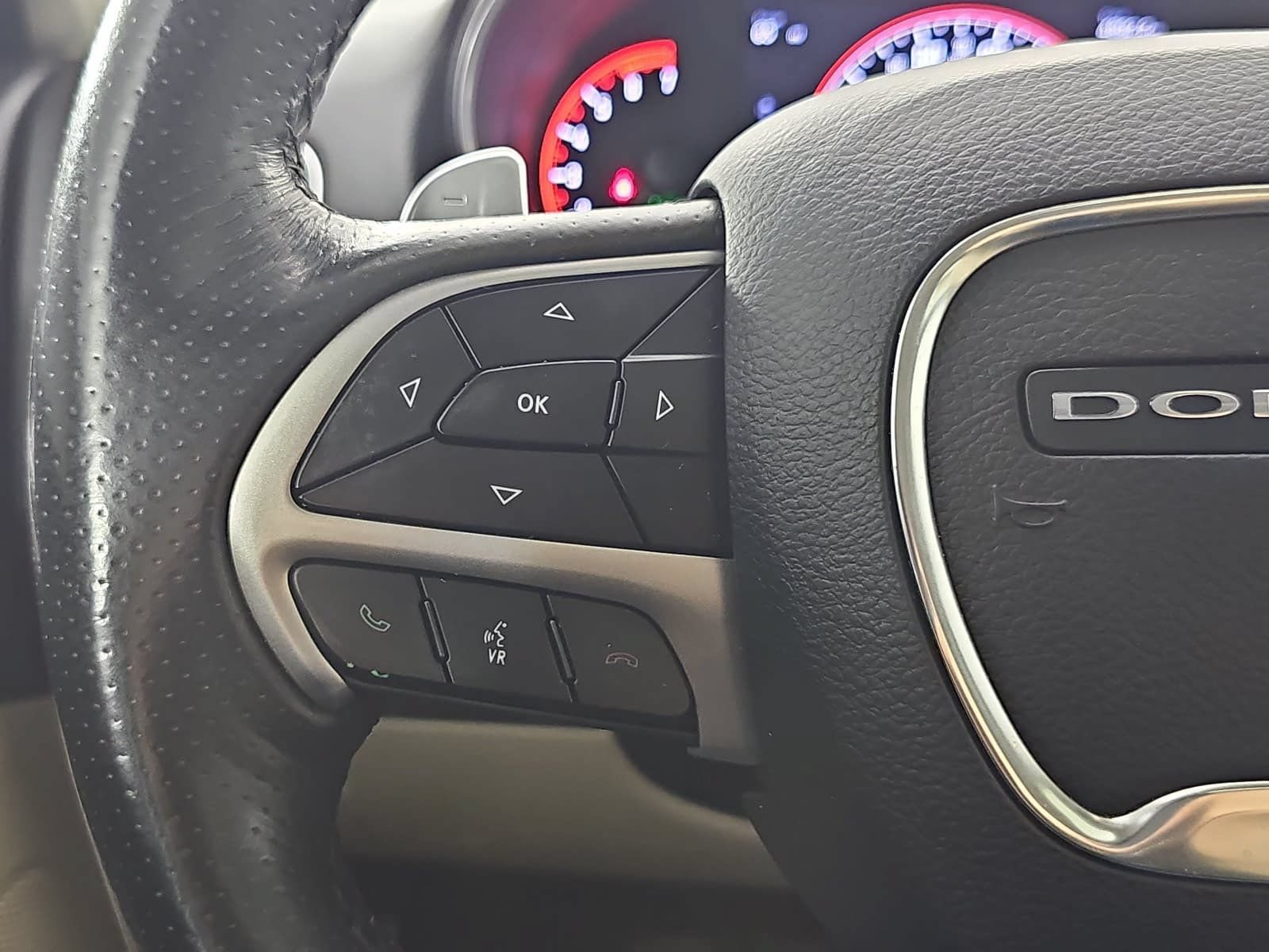 Used 2018 Dodge Durango Citadel w/ Technology Group AWD/4WD image 16
