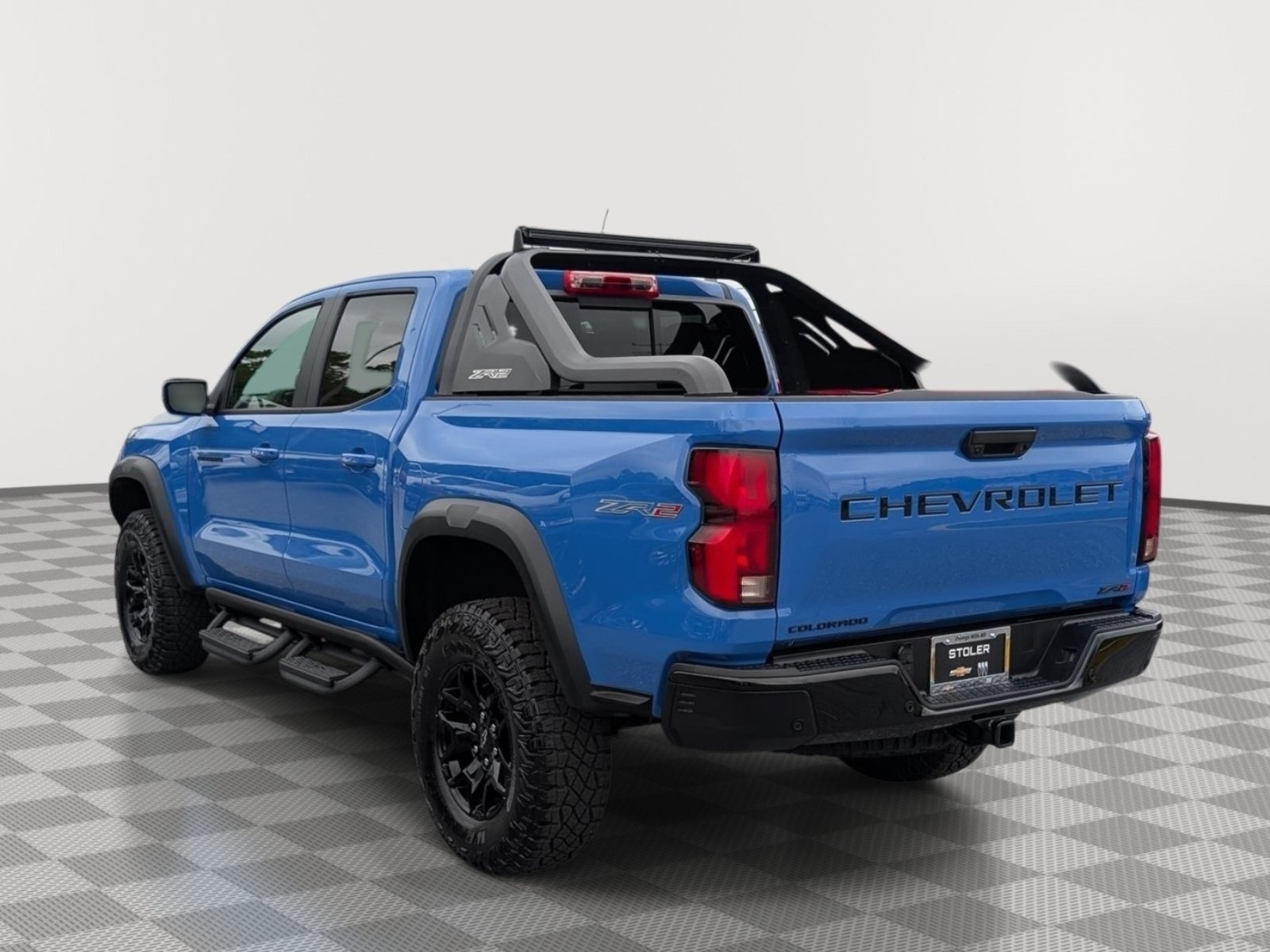 Used 2026 Chevrolet Colorado ZR2 w/ Midnight Edition AWD/4WD image 3