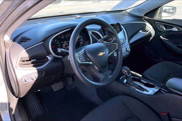 Used 2024 Chevrolet Malibu LS FWD image 13