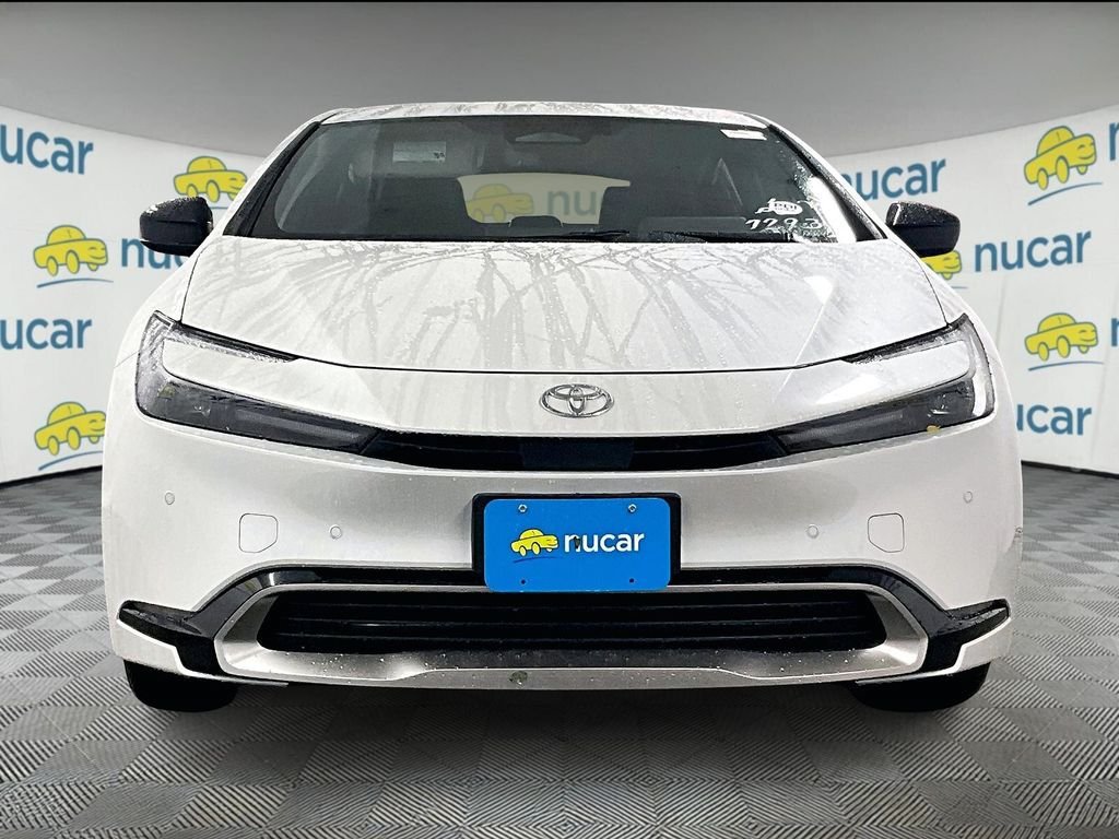New 2026 Toyota Prius Plug-In Hybrid FWD image 3