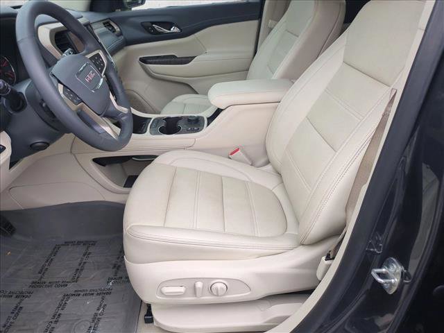 Used 2023 GMC Acadia Denali w/ Denali Ultimate Package image 17