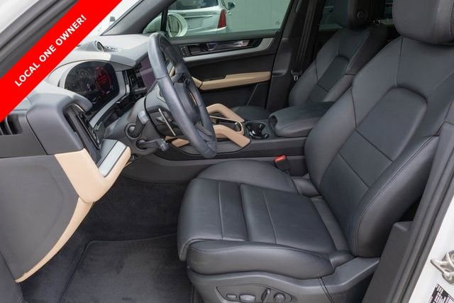 Used 2024 Porsche Cayenne image 16