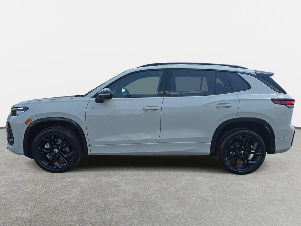 New 2026 Volkswagen Tiguan SE R-Line AWD/4WD image 8