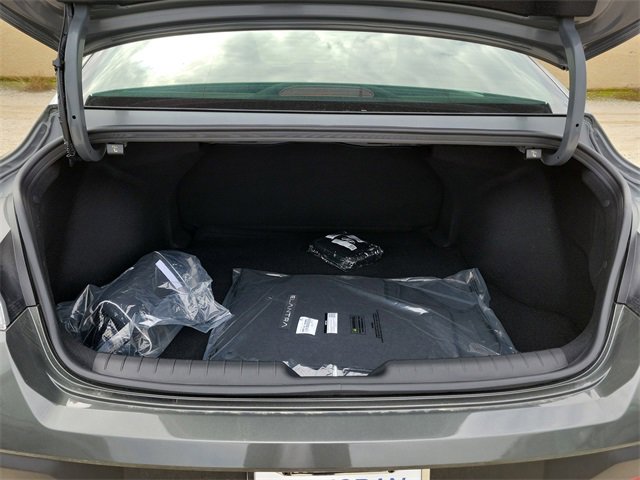 New 2025 Hyundai Elantra SE image 20