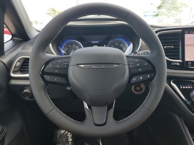 New 2027 Chrysler Pacifica Limited AWD/4WD image 23